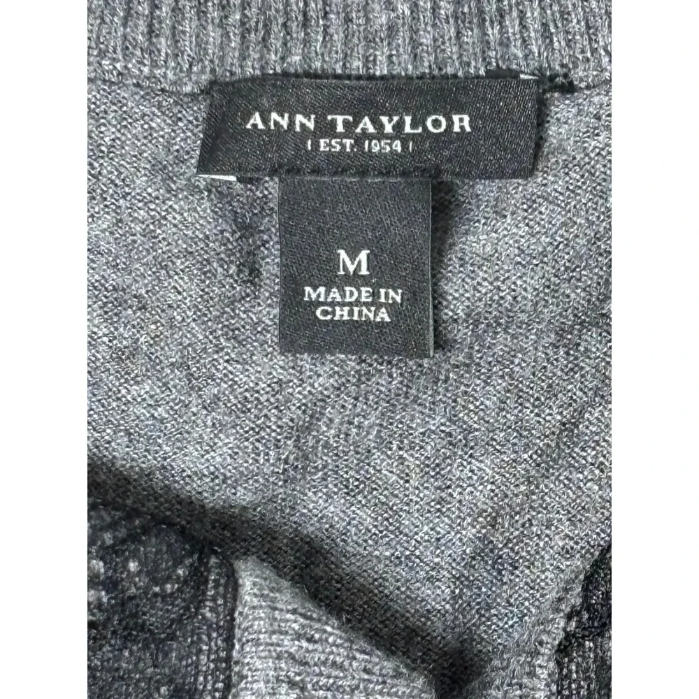 Used‎ Ann Taylor Women's Grey Cardigan Sweater Black Lace Size M Excellent Cond - Picture 6 of 10